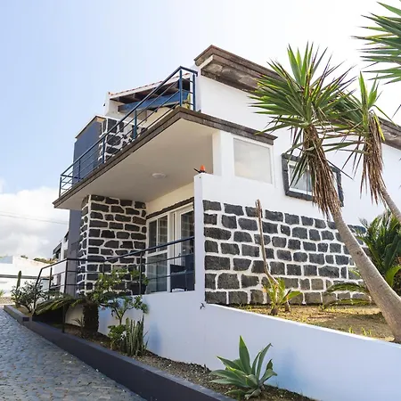 Sea House 아파트